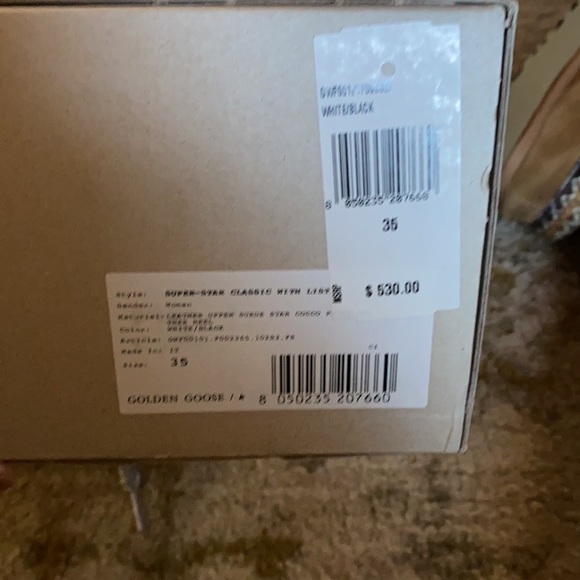 Authentic White Golden Goose tennis shoe - Picture 11 of 12